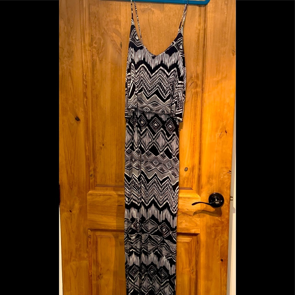 Sexy long maxi dress! 😍